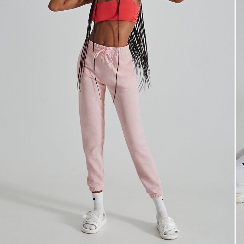 aritzia airy fleece perfect sweatpants size medium